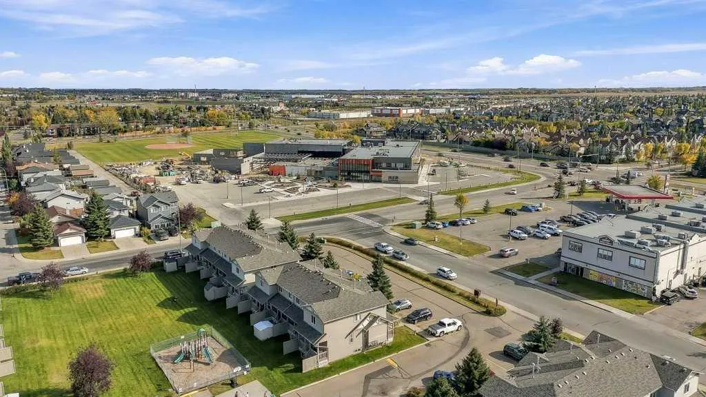 2005 Luxstone Boulevard SW #303