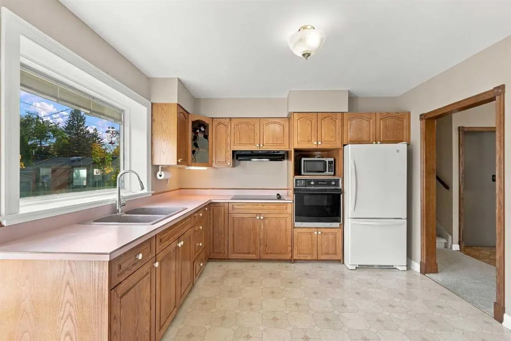 120 Fairview Crescent SE