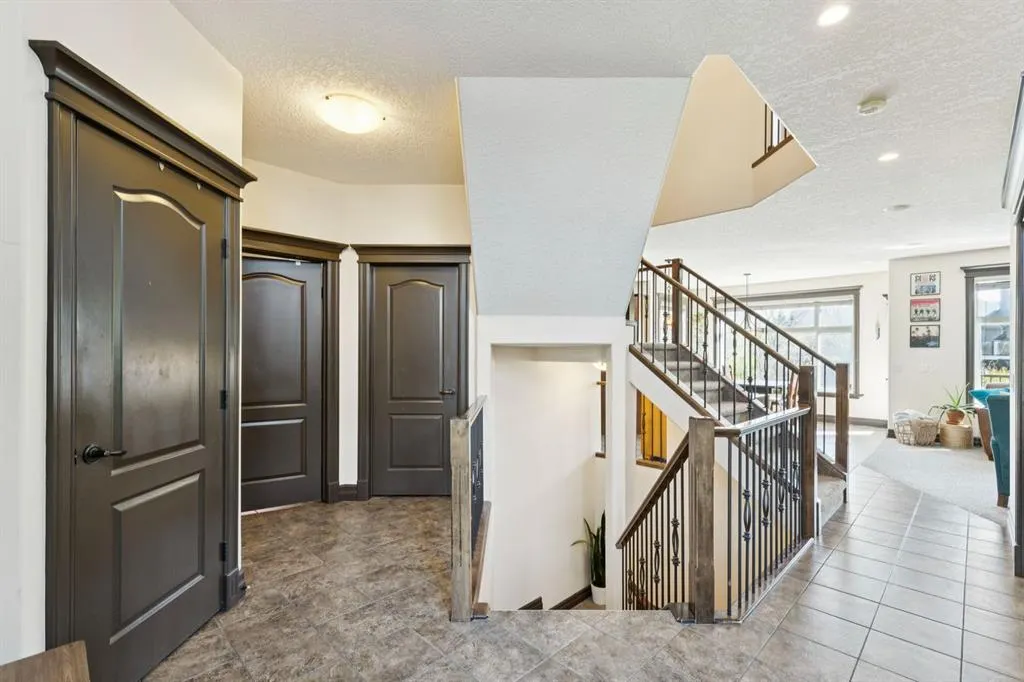957 Coopers Drive SW