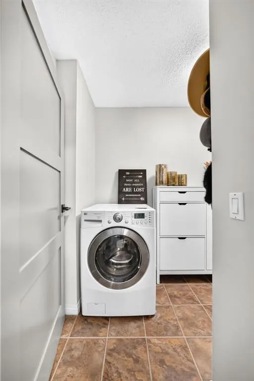 1810 11 Avenue SW #206
