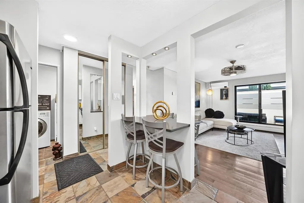 1810 11 Avenue SW #206