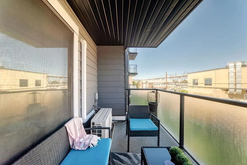 1810 11 Avenue SW #206