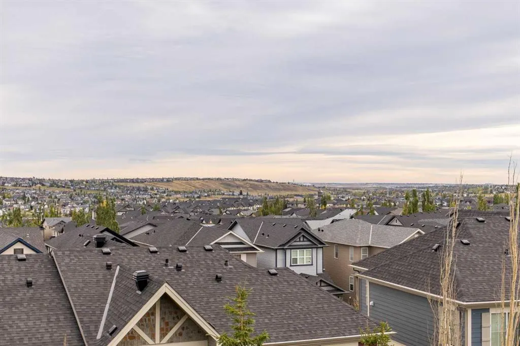 195 Kincora Glen Road NW #324