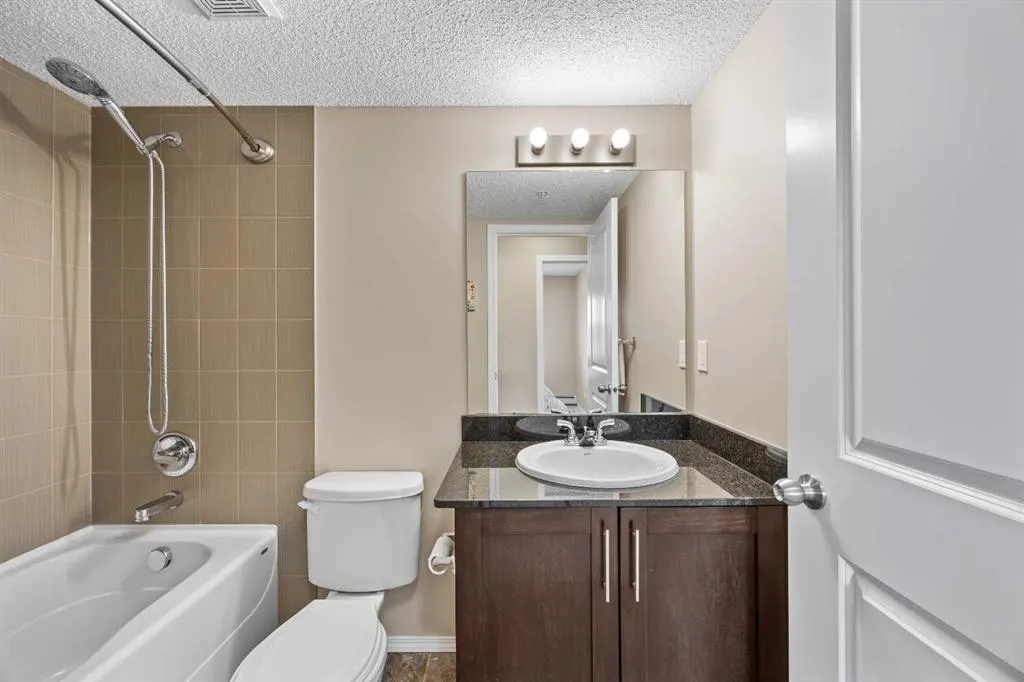 195 Kincora Glen Road NW #324