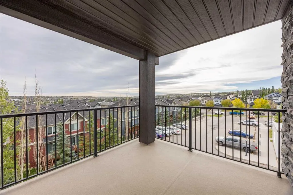 195 Kincora Glen Road NW #324