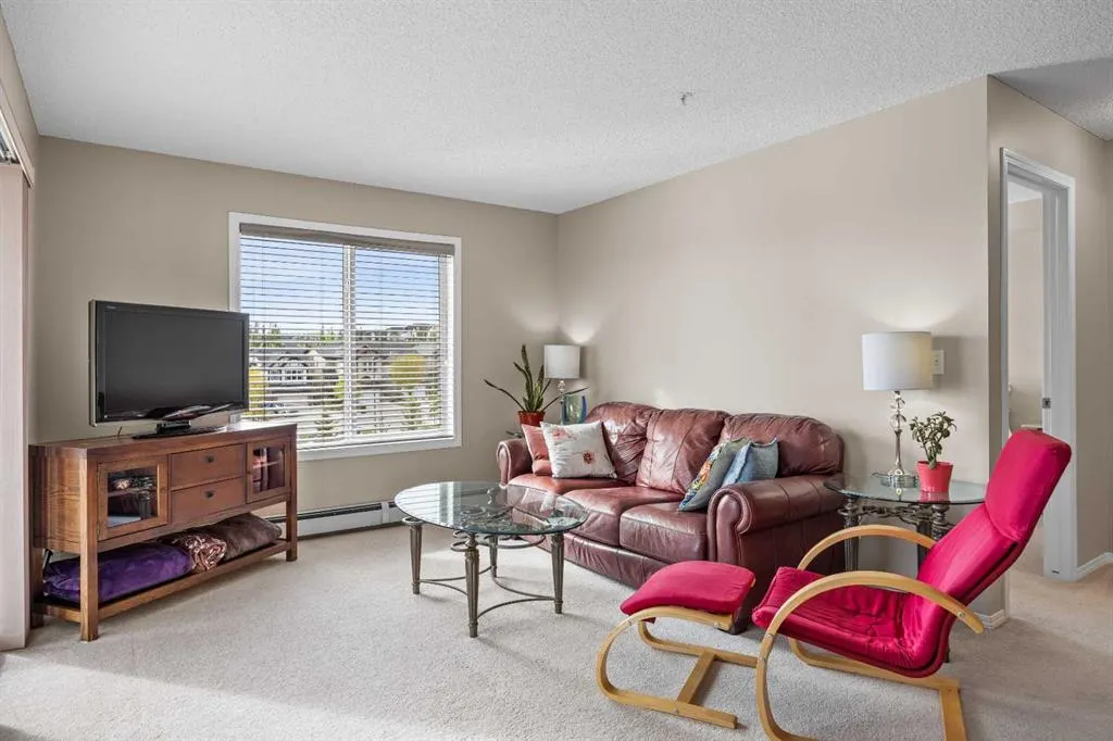 195 Kincora Glen Road NW #324