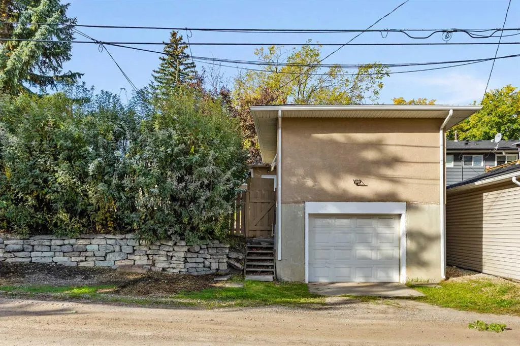 48 Selkirk Drive SW