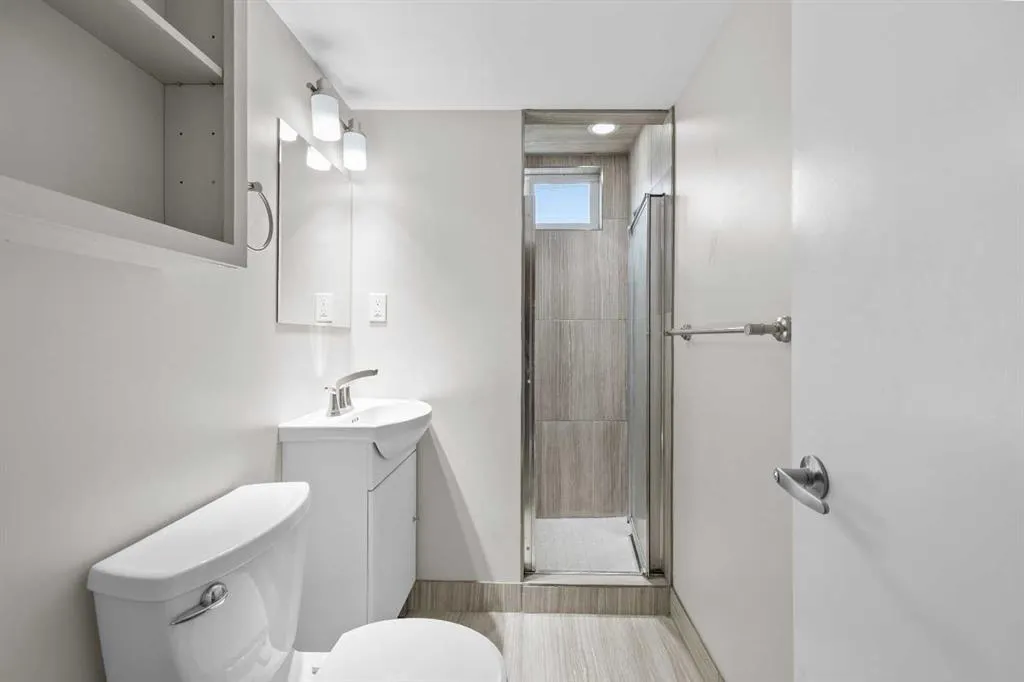 48 Selkirk Drive SW