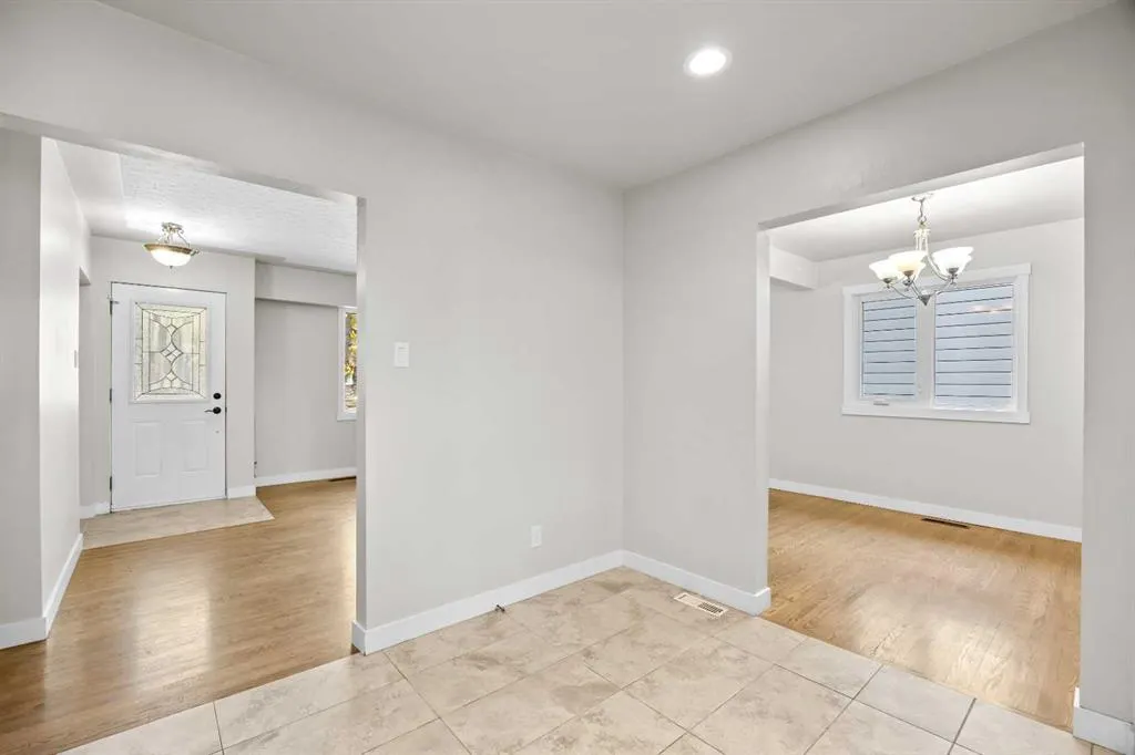 48 Selkirk Drive SW