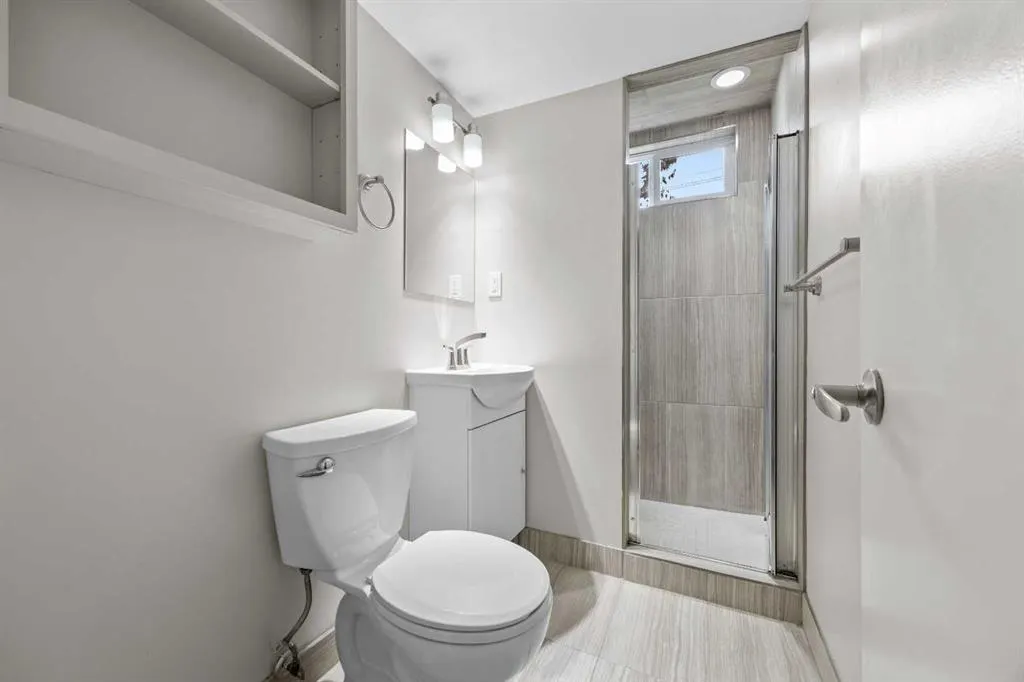 48 Selkirk Drive SW