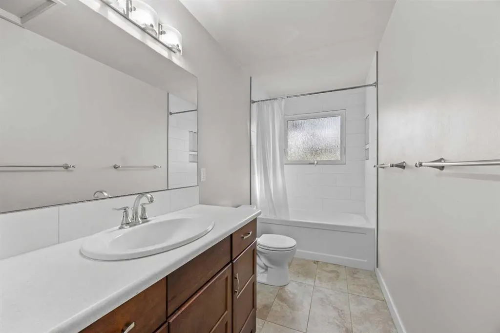 48 Selkirk Drive SW