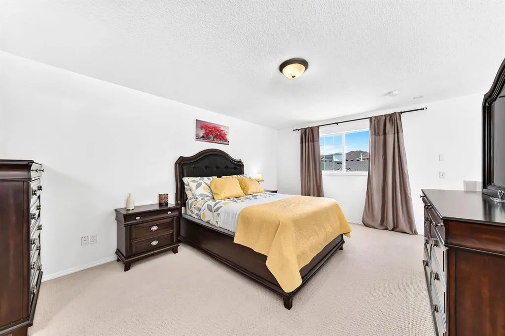 619 Country Village Cape NE