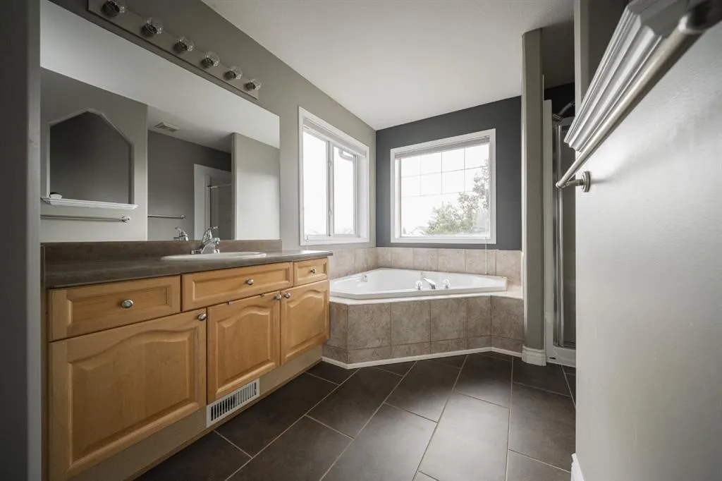 329 Archibald Close