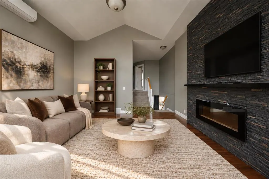 329 Archibald Close