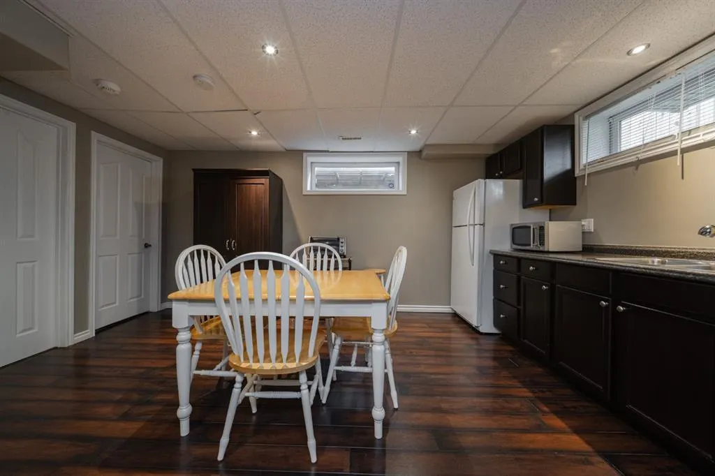 329 Archibald Close