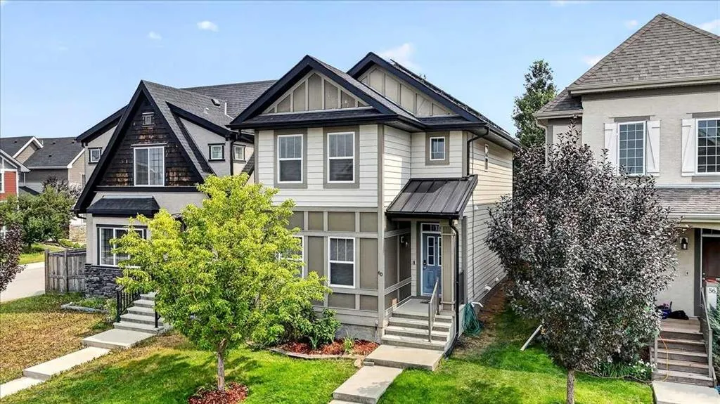60 Mahogany Grove SE