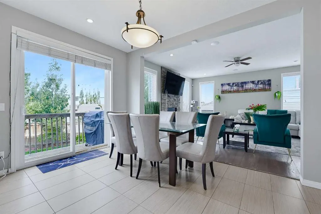 212 Lakepointe Drive