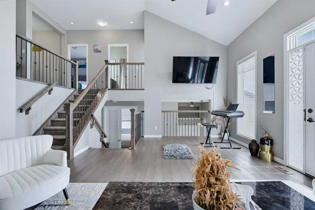 212 Lakepointe Drive