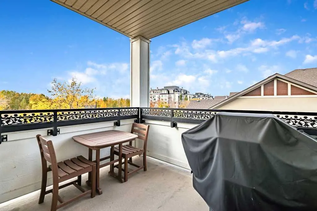 39 Quarry Gate SE #204