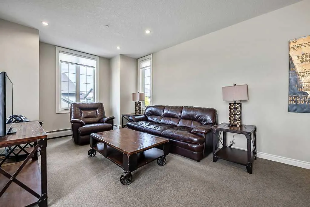 39 Quarry Gate SE #204