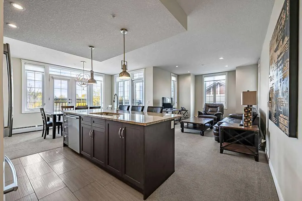 39 Quarry Gate SE #204