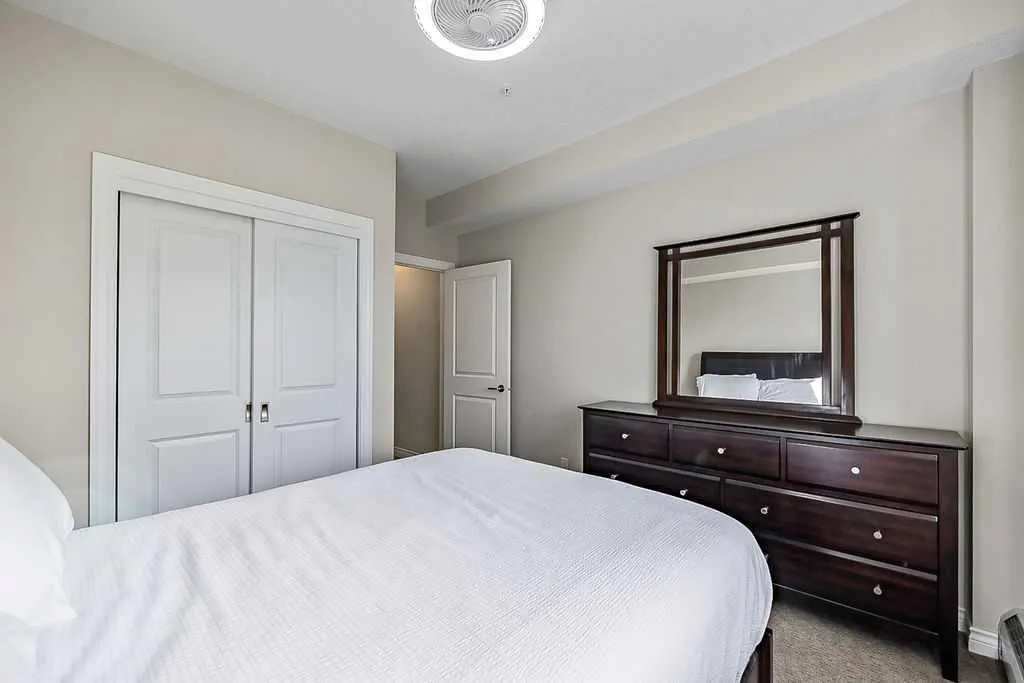39 Quarry Gate SE #204