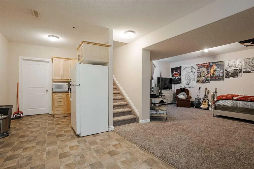 163 Rattlepan Creek Crescent