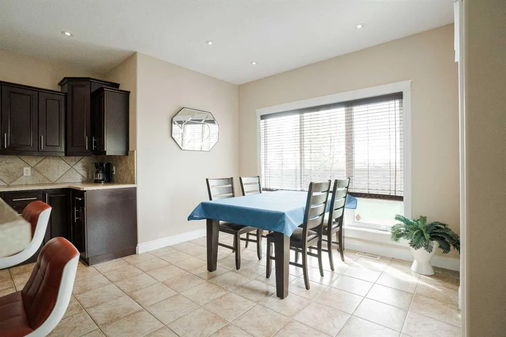 163 Rattlepan Creek Crescent