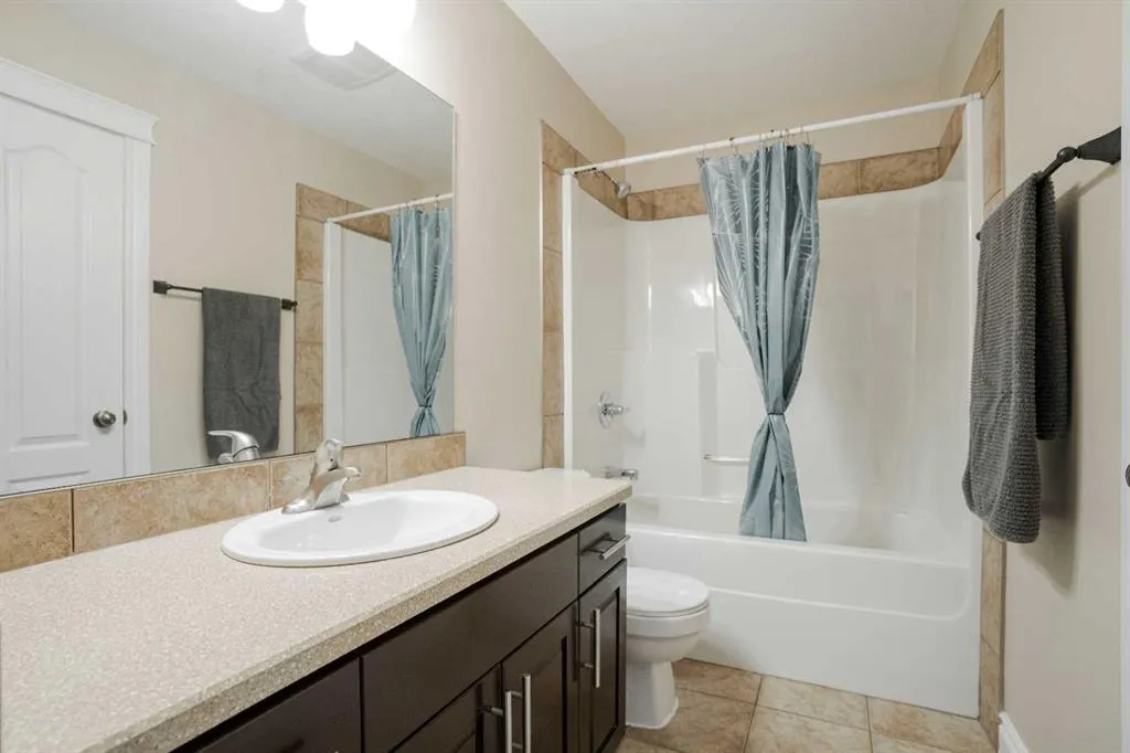163 Rattlepan Creek Crescent
