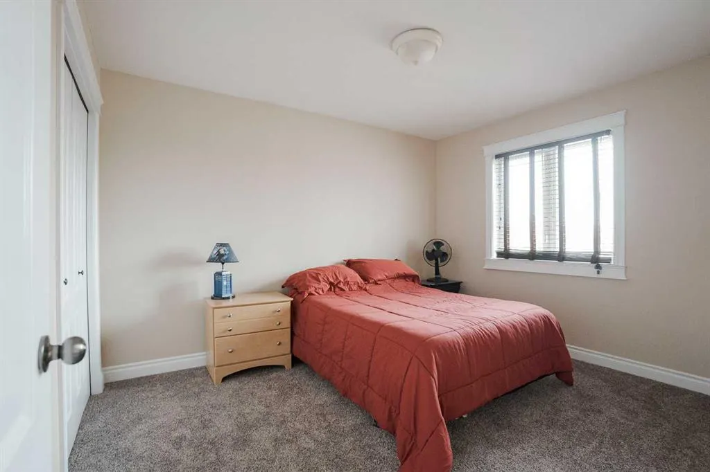 163 Rattlepan Creek Crescent