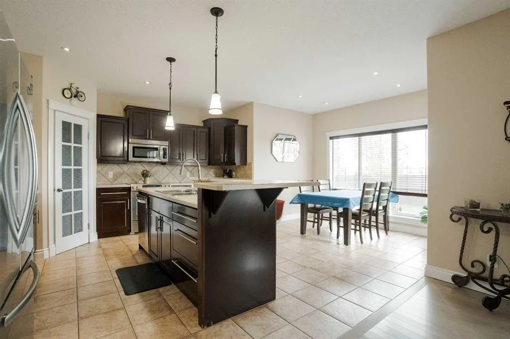 163 Rattlepan Creek Crescent