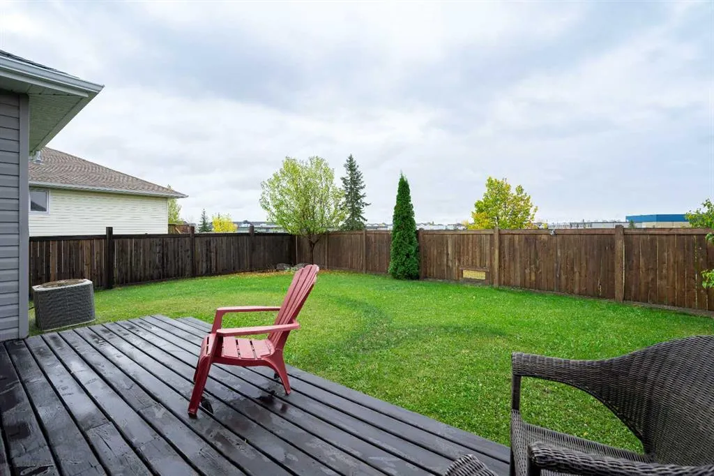 163 Rattlepan Creek Crescent