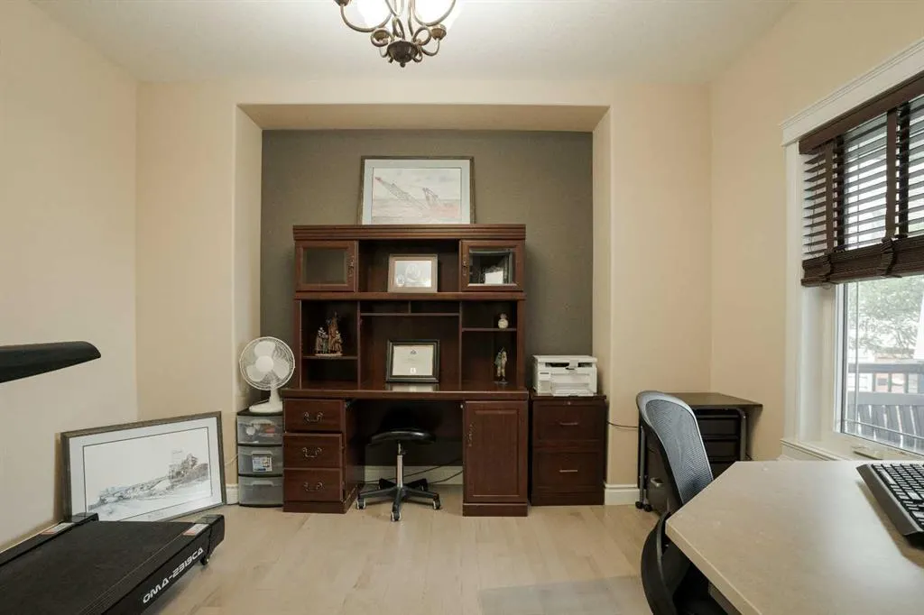 163 Rattlepan Creek Crescent