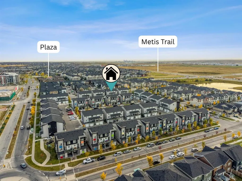135 Redstone Walk NE #202