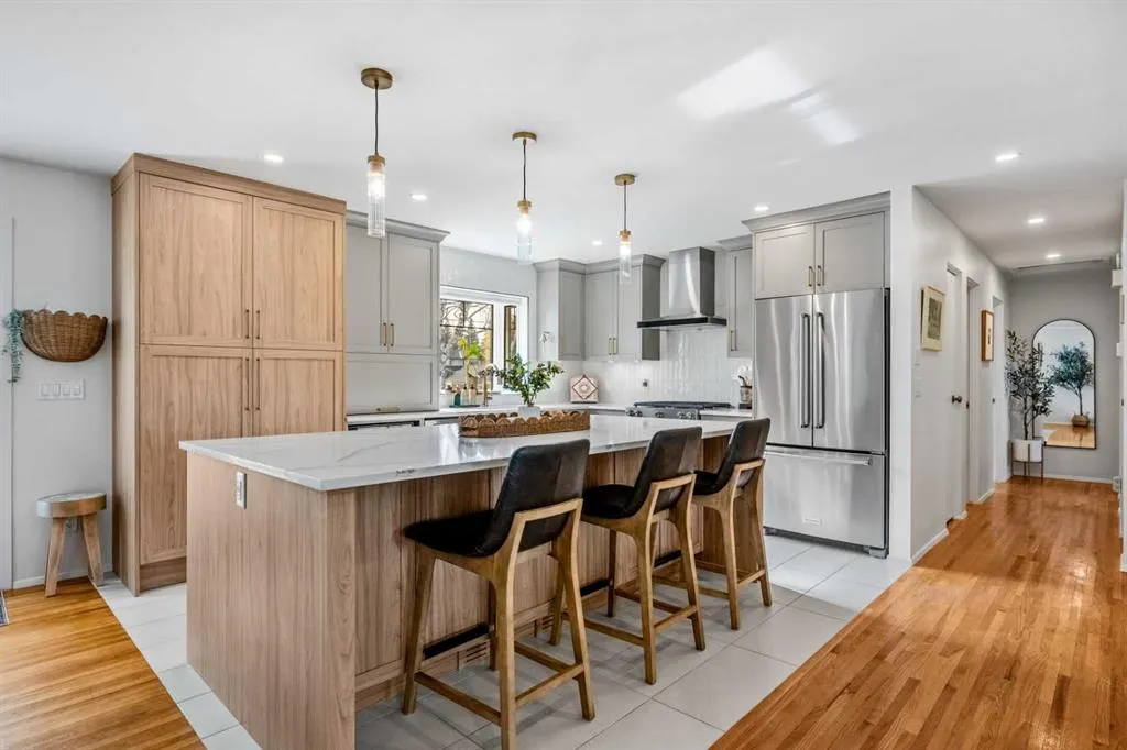 68 Lake Emerald Road SE