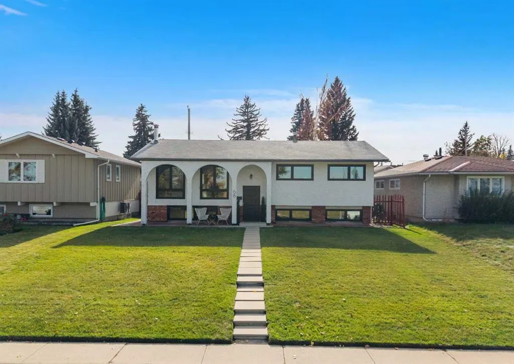 68 Lake Emerald Road SE