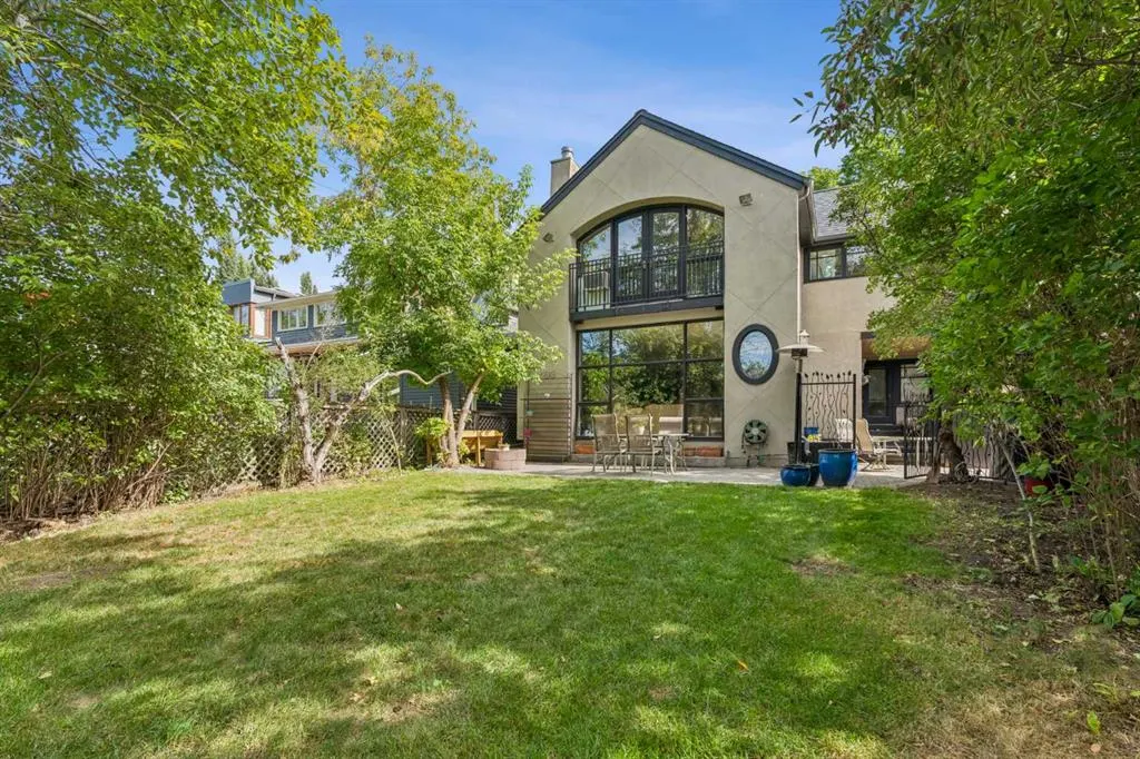 620 Rideau Road SW