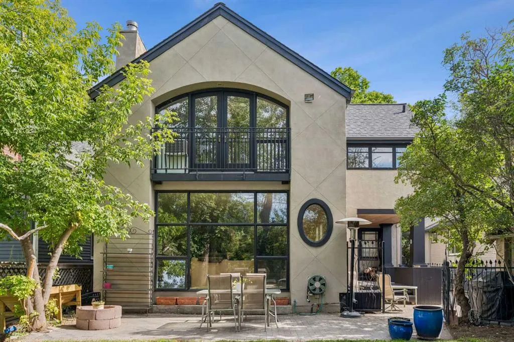 620 Rideau Road SW