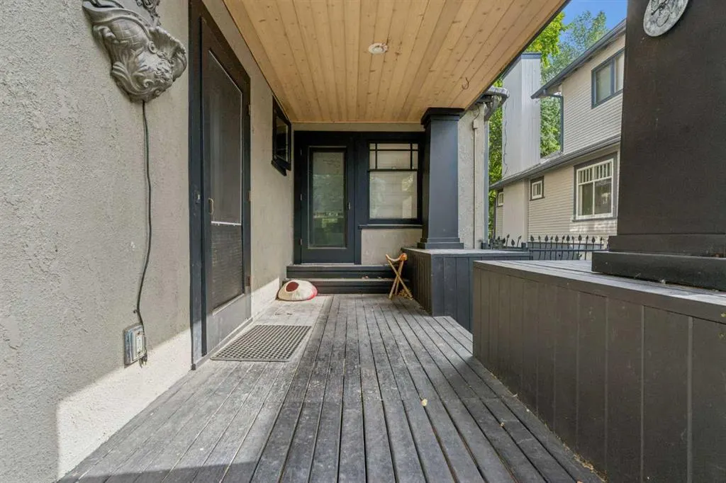 620 Rideau Road SW