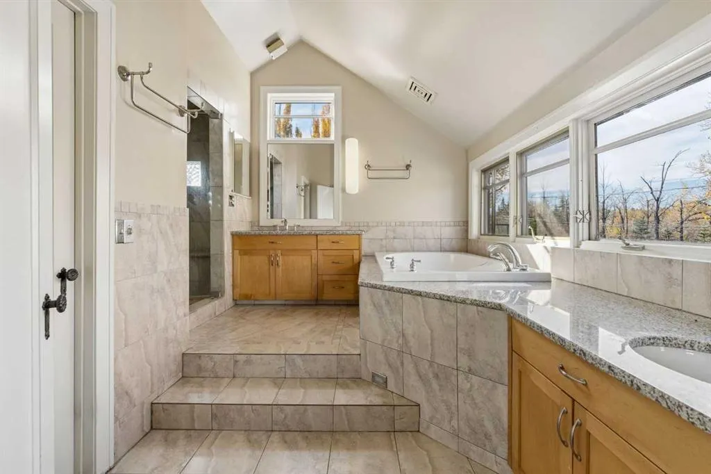 620 Rideau Road SW