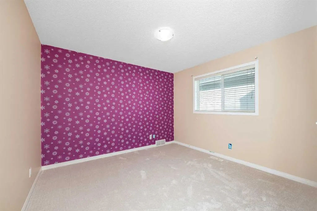 304 Evanston View NW
