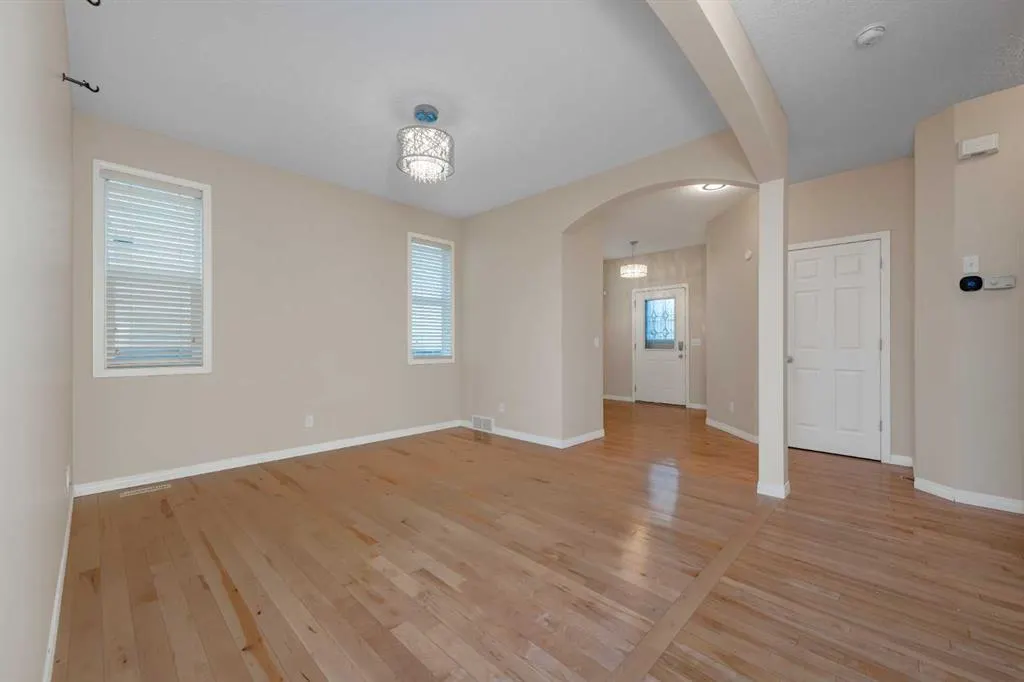 304 Evanston View NW