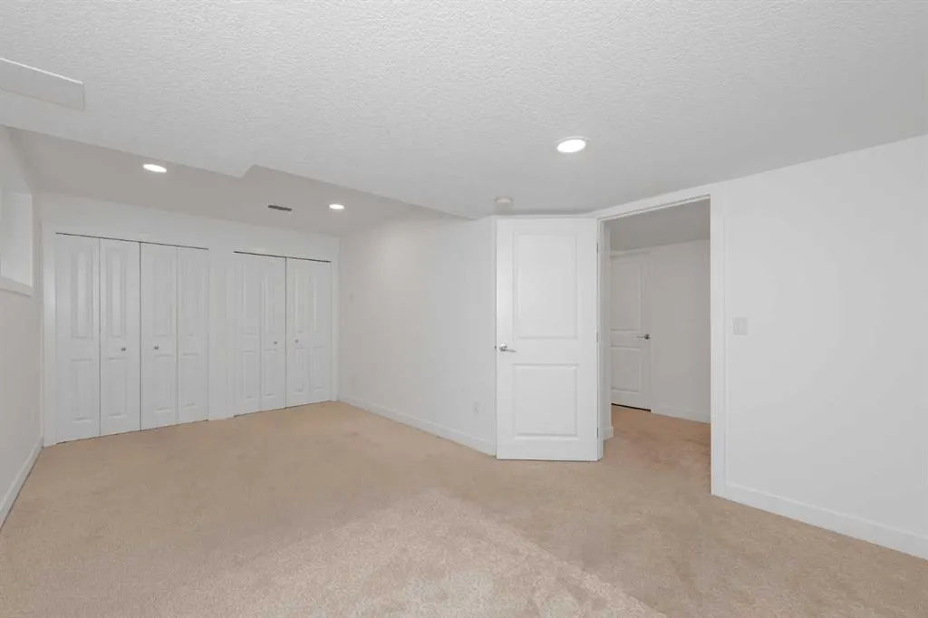 304 Evanston View NW