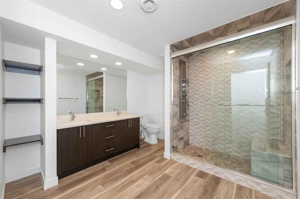 304 Evanston View NW
