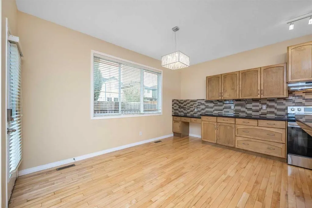 304 Evanston View NW