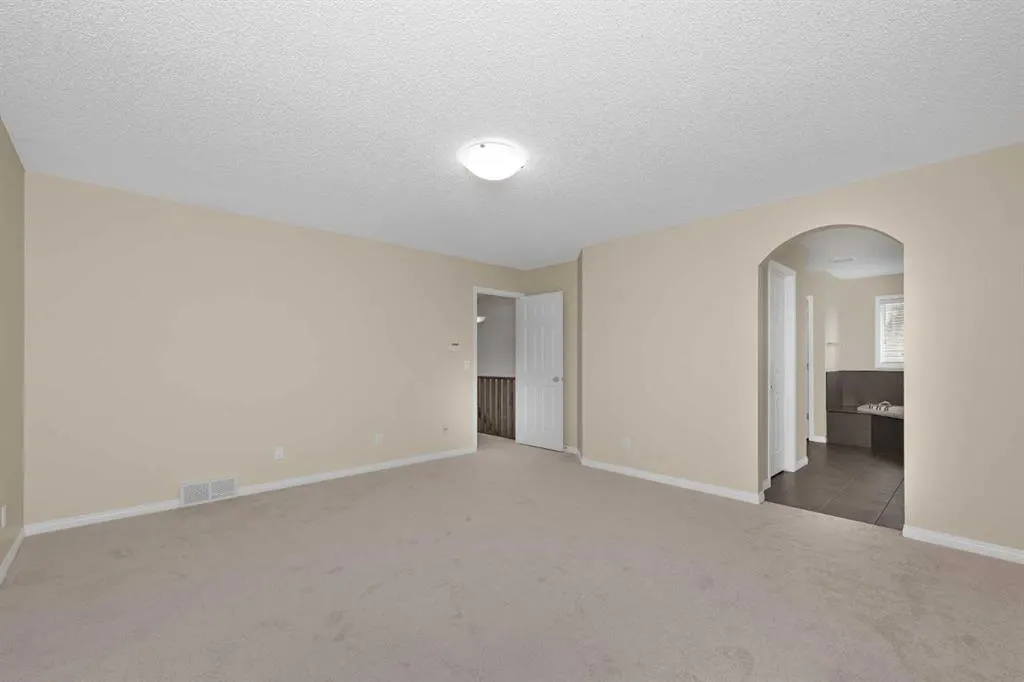 304 Evanston View NW
