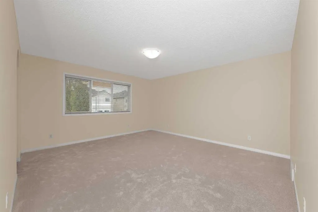 304 Evanston View NW