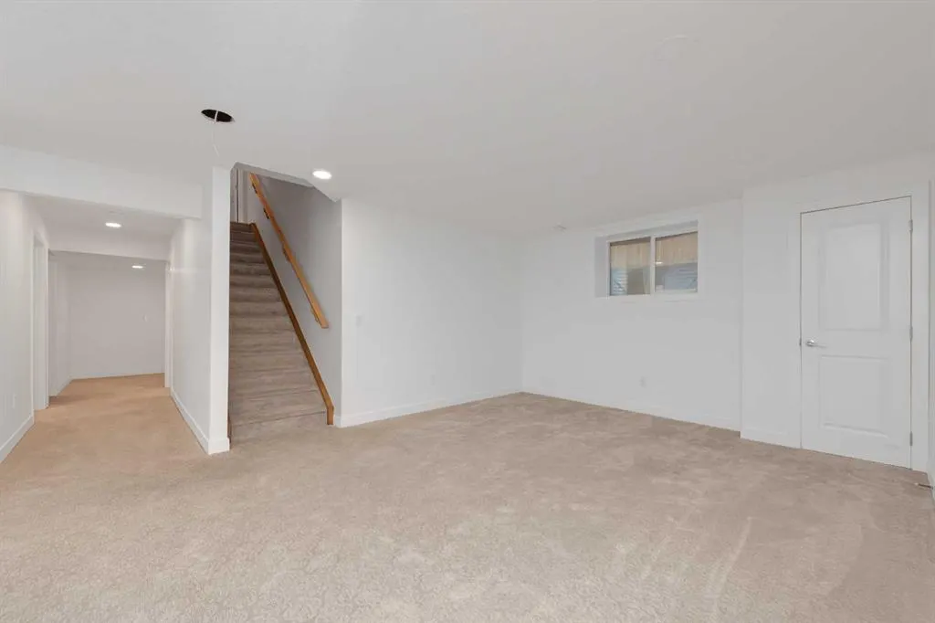 304 Evanston View NW