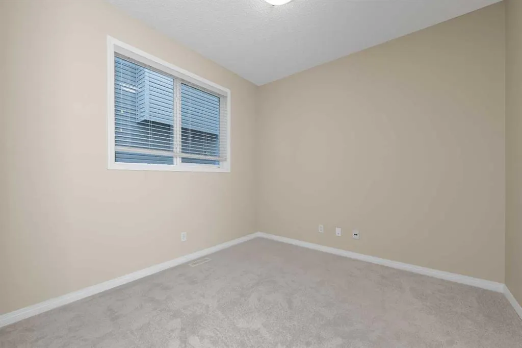 304 Evanston View NW