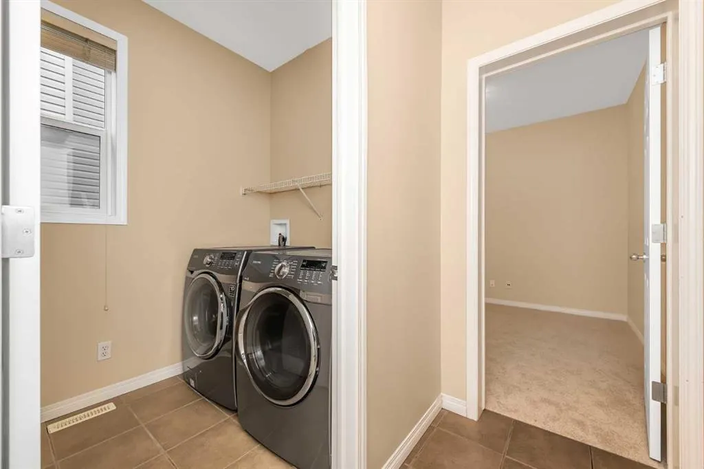 304 Evanston View NW